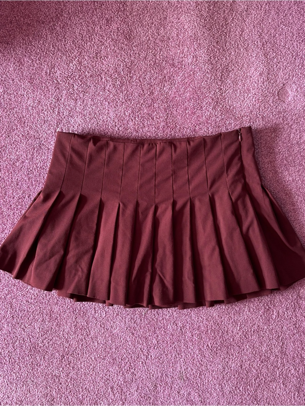Zara Pleated Mini Skirt in Wine
